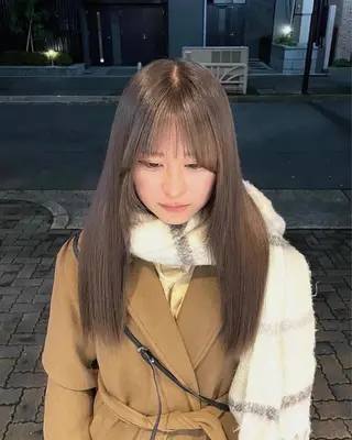 ロング カラー ヘアアレンジ 菱田 愛果のヘアスタイル