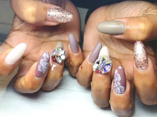 ネイル Li'leaNail AINAのネイルデザイン