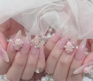 ネイル Lyna 池袋のネイルデザイン