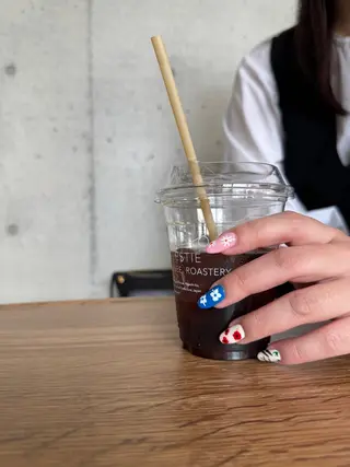 ネイル neouv所属・NEOUV_ mikuのネイルデザイン