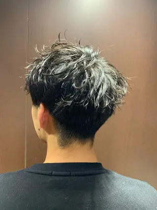 ミディアム パーマ メンズ ヒロ銀座 バーバーショップ神楽坂所属・ひらお あおとのヘアスタイル