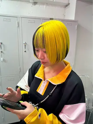 セミロング 抜け感/ワンカラー/ 明大前/桑田のヘアスタイル