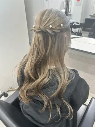 ヘアアレンジ ハイトーン ayane💖のヘアスタイル