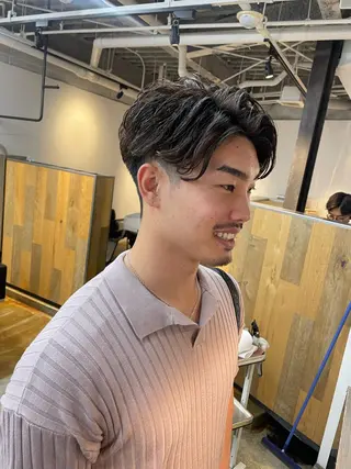 パーマ メンズ GOTODAYシェアサロン梅田店所属・まな カラー、メンズパーマのヘアスタイル