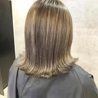 ミディアム カラー MiL所属・✨ハイトーン✨ 濱田知孝のヘアスタイル