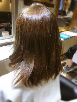 ミディアム カラー 美容歴１８年以上🌈 山口のヘアスタイル