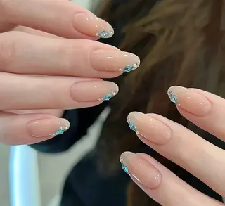 ネイル 高木 維麗絲のネイルデザイン