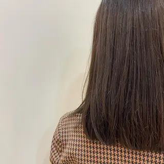 セミロング カラー ヘアアレンジ Mirai 🧸のヘアスタイル
