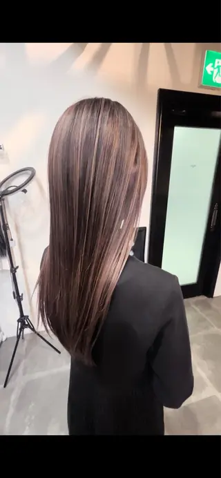 ロング カラー MASAYUKI/ ブリーチのヘアスタイル