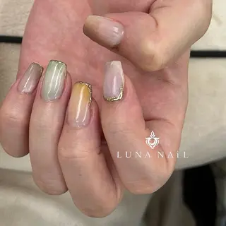 ネイル アトリエ　ミモザ所属・いまむら あかりのネイルデザイン