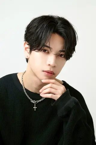 メンズ フェザー/毛流れ/ パーマ渋谷BLUCKのヘアスタイル