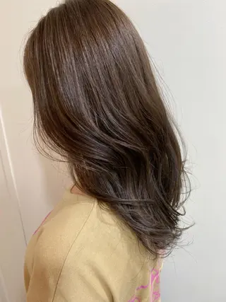 セミロング カラー salowin渋谷kitaya park前所属・RIKA韓国ヘア/く びれヘア/上品カラーのヘアスタイル
