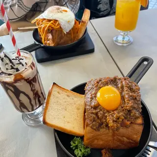 マツエク・マツパ アイブロウ GO TODAY SHAiRE SALON Vellmie店所属・吉祥寺kasumi 🌛eye/browのマツエク・マツパデザイン