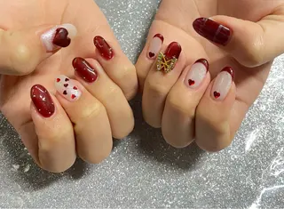 ネイル VIERU 🌈🎀💖のネイルデザイン