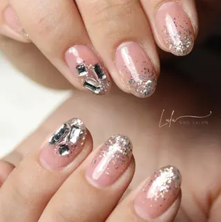 ネイル Lulu nail salon 南堀江店所属・西村 あやかのネイルデザイン