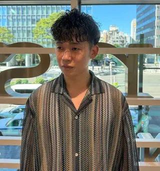 ショート パーマ メンズ メンズ特化/ センターパート/八谷のヘアスタイル