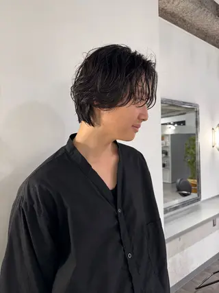 ミディアム HOLLY 髙橋ユウキのヘアスタイル