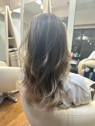 ロング kawakita yoshinoriのヘアスタイル