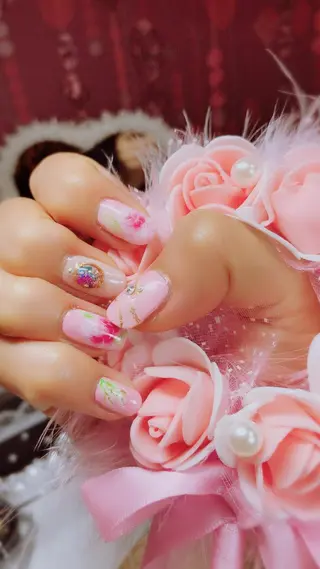 ネイル 佐藤 澄江のネイルデザイン