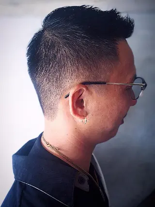 ショート 君野 彰治のヘアスタイル