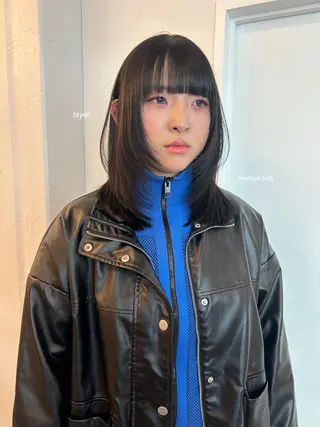 ミディアム レイヤーカット/ 透明感カラーmikuのヘアスタイル