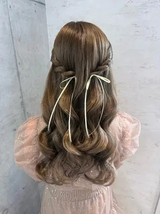 ヘアアレンジ 女性に人気♪ はやしほのかのヘアスタイル