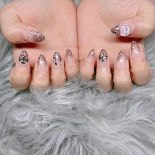 ネイル 個室ネイルサロンDolly  Girl〜ドーリーガール〜所属・DollyGirl KYOKOのネイルデザイン
