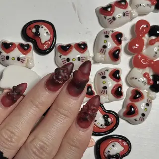 ネイル SLASH所属・Momo ♡のネイルデザイン