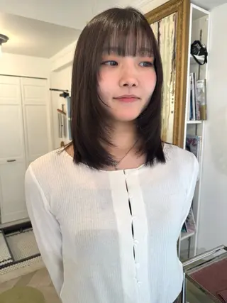 カラー ブリーチカラー🎀 韓国風/寺門美優のヘアスタイル