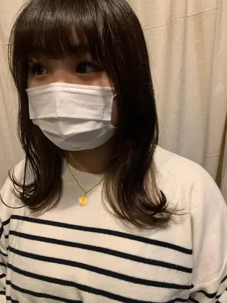 セミロング Asti blanche所属・ブリーチなしWカラー /地毛風/小林凪沙のヘアスタイル