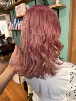 ミディアム カラー 🧸プルエクステ❤︎ ネイルKAO🧸のヘアスタイル