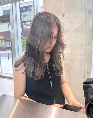 セミロング カラー 染谷 遥花のヘアスタイル