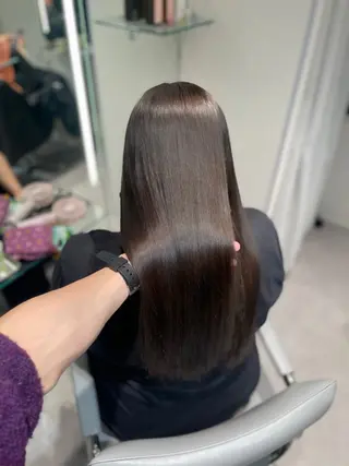 ロング unique RINNEのヘアスタイル