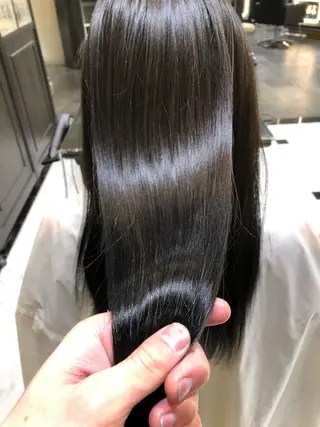 ロング レイヤーカット 岩谷流星のヘアスタイル