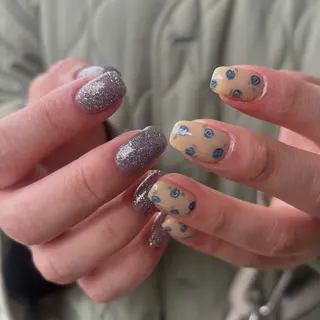 ネイル カメレオン京橋🌻 草葉由佳のネイルデザイン