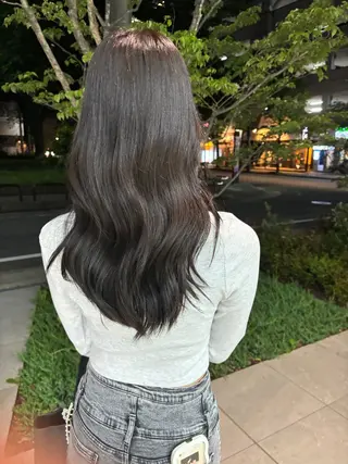 ロング 韓国ヘア/ブリーチ無 しWカラー/オリーブのヘアスタイル