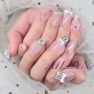 ネイル 伊藤 美雪のネイルデザイン