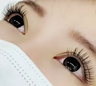 マツエク・マツパ シュガーレイ所属・バインドロック🦋 アンドヘルシーのマツエク・マツパデザイン