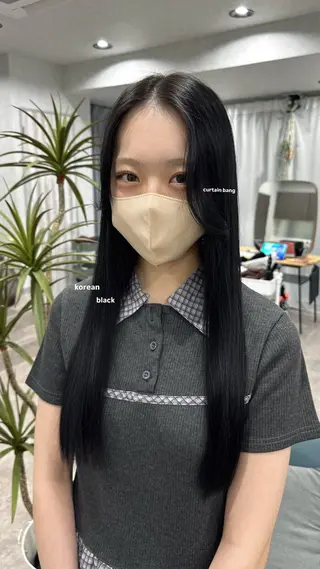 ロング カラー v-lab studio所属・韓国レイヤーカット/ 艶カラー/ noaのヘアスタイル