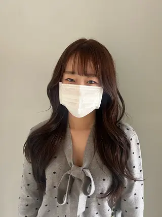 ロング 深堀 さくらのヘアスタイル