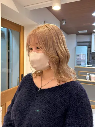 ミディアム カラー moeka 表参道のヘアスタイル