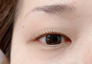 マツエク・マツパ まつ毛パーマ専門& men's眉AYAの眉毛・アイブロウイメージ