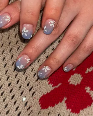 ネイル 🪐富島彩夏 /海外nail🪐のネイルデザイン