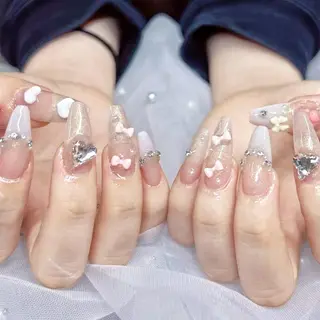 ネイル queensnail 🧸mikiのネイルデザイン