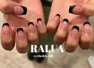 ネイル RALUA shiori🐰のネイルデザイン