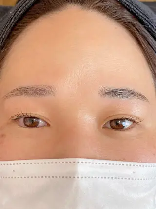 アイブロウ MALLET所属・松井 亜衣のマツエク・マツパデザイン