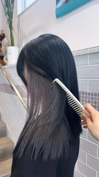 ミディアム カラー 後藤 凪咲のヘアスタイル