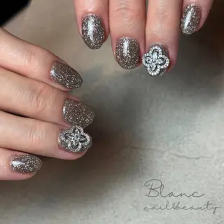 ネイル Blanc ブランのネイルデザイン