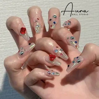 ネイル Aura Nail Maiのネイルデザイン