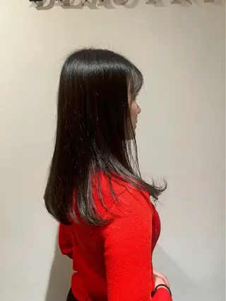 ショート カラー 根本 琴子のヘアスタイル